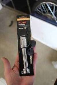 lot 408 image: Curt 2 Trailer Hitch Lock (New)