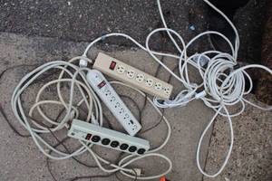 lot 426 image: Lot of (4) Power Strips