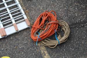 lot 438 image: Lot of (2) Extension Cords