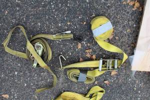 lot 442 image: Lot of (2) Heavy Duty Tie-Down Straps