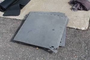 lot 465 image: Lot of (8) Foam Interlocking Floor Pads 25x25