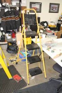 lot 494 image: 57 Commercial 4-Step Step Ladder