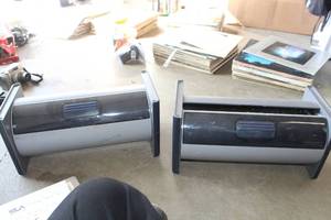 lot 507 image: Lot of (2) CD Holders with CDs