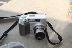 lot 508 image: Olympus C-3020 Zoom Digital Camera