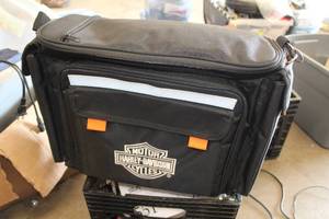 lot 551 image: Harley-Davidson Lunch Bag