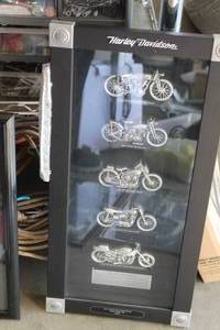 lot 588 image: Harley-Davidson J&L Harley-DavidsonBuell Sioux Falls SD 2009 Motorcycles in the 1980s 3D Wall Display Case