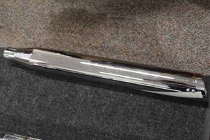 lot 37 image: 05-0706C Motorcycle Exhaust