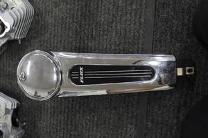 lot 87 image: Harley-Davidson 69214-04 Chrome Motorcycle Dash Control