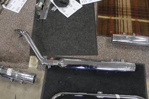 lot 122 image: Harley-Davidson 65627-99A5504 Motorcycle Exhaust Pipe