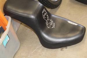 lot 134 image: Milsco 011977 Leather Motorcycle Seat