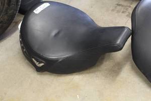 lot 139 image: Harley-Davidson 46977 Leather Motorcycle Seat