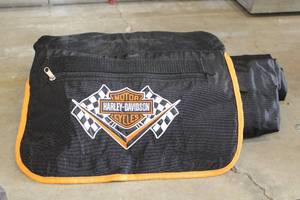 lot 161 image: Harley-Davidson Motorcycle Travel Roll-Up Blanket