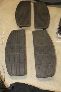 lot 198 image: Lot of (4) Motorcycle Front Driver Floorboards