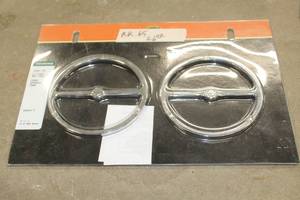 lot 635 image: Harley-Davidson 74604-99 Motorcycle Front Speaker Trim Kit