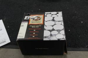 lot 634 image: Harley-Davidson 94948-07 Motorcycle Classic Cover Bike Kit for Twin Cam Softail
