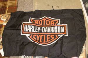 lot 742 image: Harley-Davidson Motorcycles Wall Flag