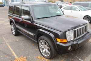 lot 2 image: 2010 Jeep Commander Limited 4-Door Wagon