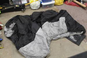 lot 694 image: Harley-Davidson 98715-85VA Touring Motorcycle Cover