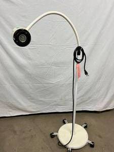 Healthcare Lighting 15100 Mobile Exam Light - Great Working Condition