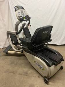 UPDATE 1010 445PM WE HAD THIS MACHINE FIXED IT IS NOW IN GOOD WORKING ORDER MSRP $8500 NuStep TRS4000 Recumbent Cross Trainer - These are dearly loved by most users - A 5Star Rating - Everything Works Please see pics