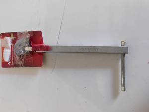 lot 66 image: Husky telescoping basin wrench