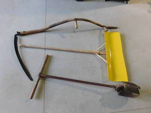 lot 165 image: Vintage Sickle and Post Hole Digger, Snow Shovel