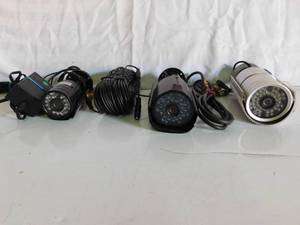 lot 213 image: Day night security cameras