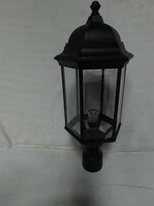 lot 227 image: Pole lantern