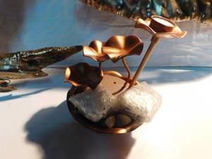 lot 228 image: Cascading fountain, metal tree plaque and marble base metal table top dcor