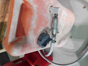 lot 257 image: 1 Plastic Boat Gas Can, 3 Plastic Gas Cans with spouts