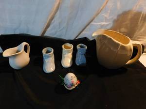 lot 281 image: 2 McCoy Pitchers, 3 USA Pottery Shoes, Marble Egg