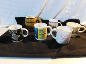 lot 282 image: 6 Mugs