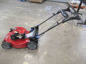 lot 834 image: Toro Recycler 22 in. Briggs & Stratton SmartStow Personal Pace High-Wheel Drive Gas Walk Behind Self Propelled Lawn Mower, 21465 - Could Not Start, Broken Pull on Start Lever (See Photo), has compression.
