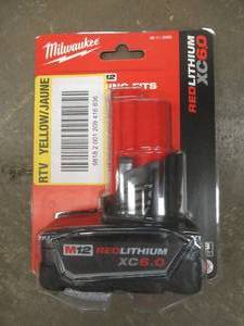 lot 939 image: Milwaukee M12 12-Volt Lithium-Ion XC Extended Capacity 6.0Ah Battery Pack - Like New