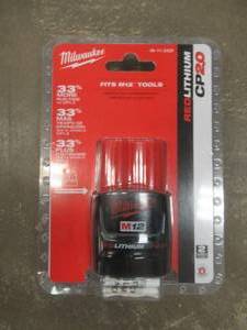 lot 940 image: Milwaukee M12 12-Volt Lithium-Ion 2.0 Ah Compact Battery Pack - Like New