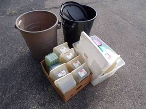 lot 28 image: Pair of Garbage cans and small Totes with Covers