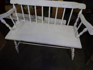 lot 35 image: Vintage Wood Bench