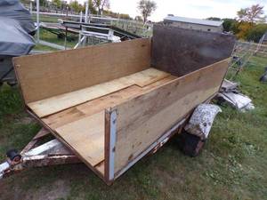 lot 3 image: Utility Trailer 56 x 99
