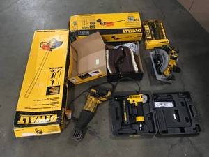 Lot of Mixed Assorted Dewalt  Power Tools Various Models and Conditions Customer Returns See Terms on Auciton