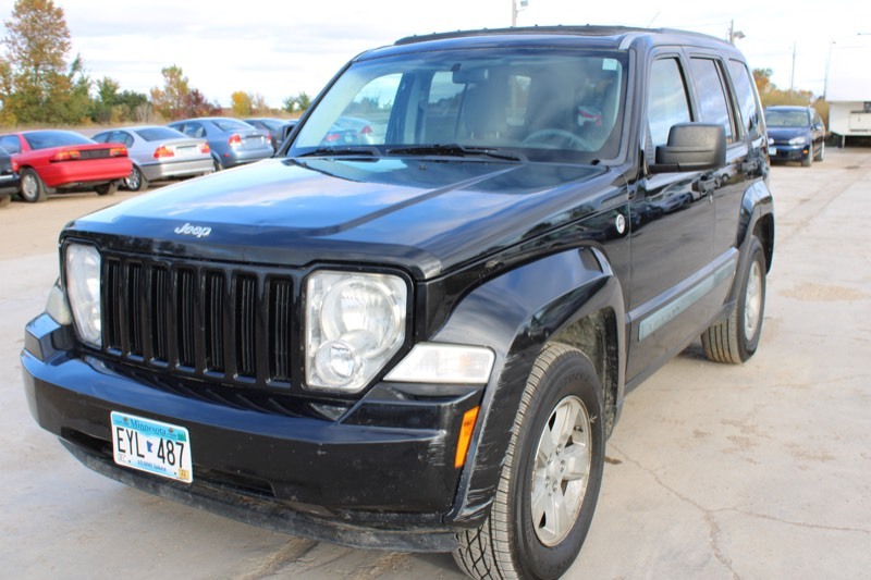 2383 MN Auto Auctions Thursday Night LET US SELL YOUR CAR HALF