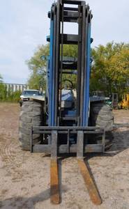lot 1 image: 2005 Ingersoll Rand RT708H Rough Terrain 2WD Tractor Lift