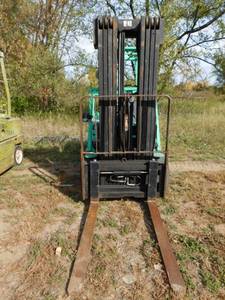 lot 9 image: 1995 Mitsubishi FGC20 LP Forklift