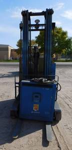 lot 14 image: 1994 NYK  Mitsubishi Stand Up Electric Forklift
