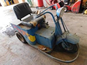 lot 37 image: 1959 Cushman Stock  Order Picker
