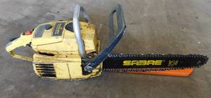 lot 41 image: McCulloch ProMac 10-10 Chainsaw with Extra Chains