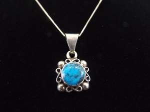 lot 2 image: .925 Sterling Silver Howlite Pendant Necklace