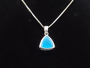 lot 4 image: .925 Sterling Silver Ocean Blue Crystal Pendant Necklace