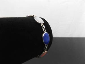 lot 31 image: .925 Sterling Silver Multi Stone Cabochon Bracelet