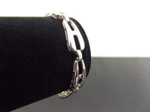 lot 32 image: .925 Sterling Silver Styled Link Bracelet