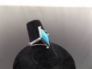 lot 42 image: .925 Sterling Silver Turquoise Howlite Ring Size 6.75